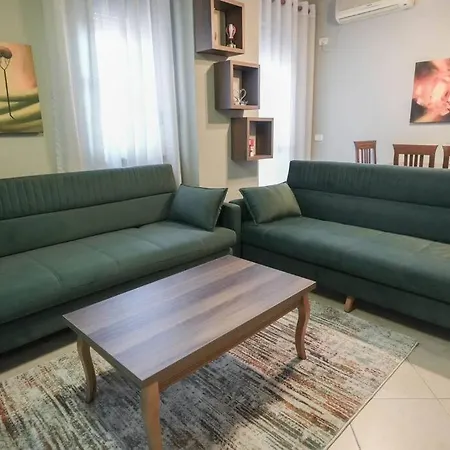 Staycation, Center With Balcony Apartment