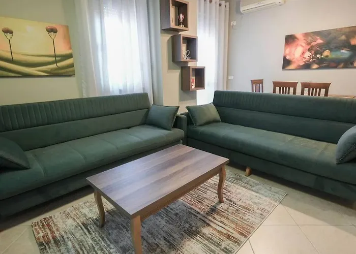 Staycation, Center With Balcony Apartment