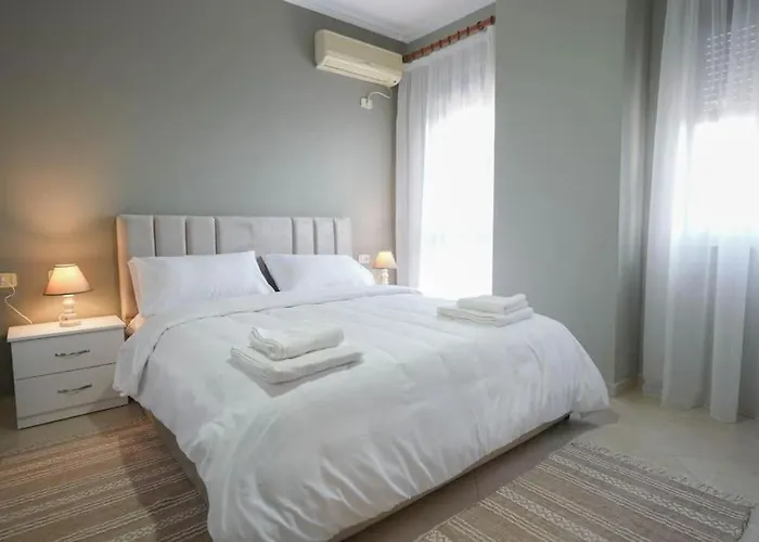 Staycation, Center With Balcony *