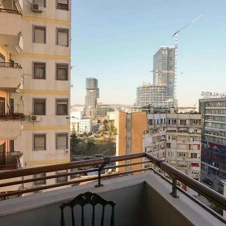 Staycation, Center With Balcony Apartment